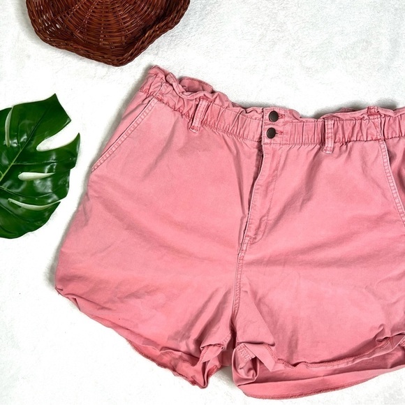 Universal Thread Target Pink High Waisted Paper Bag Baggy Shorts Size XL - Picture 15 of 15